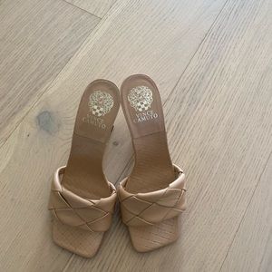 Vince Camuto  BRELANIE WOVEN-STRAP MULE